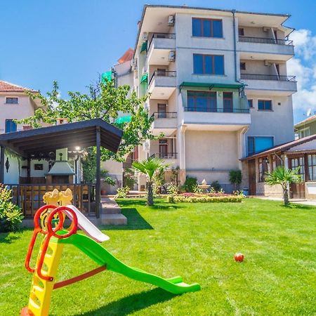 Chrystal Guest House Obzor Ngoại thất bức ảnh