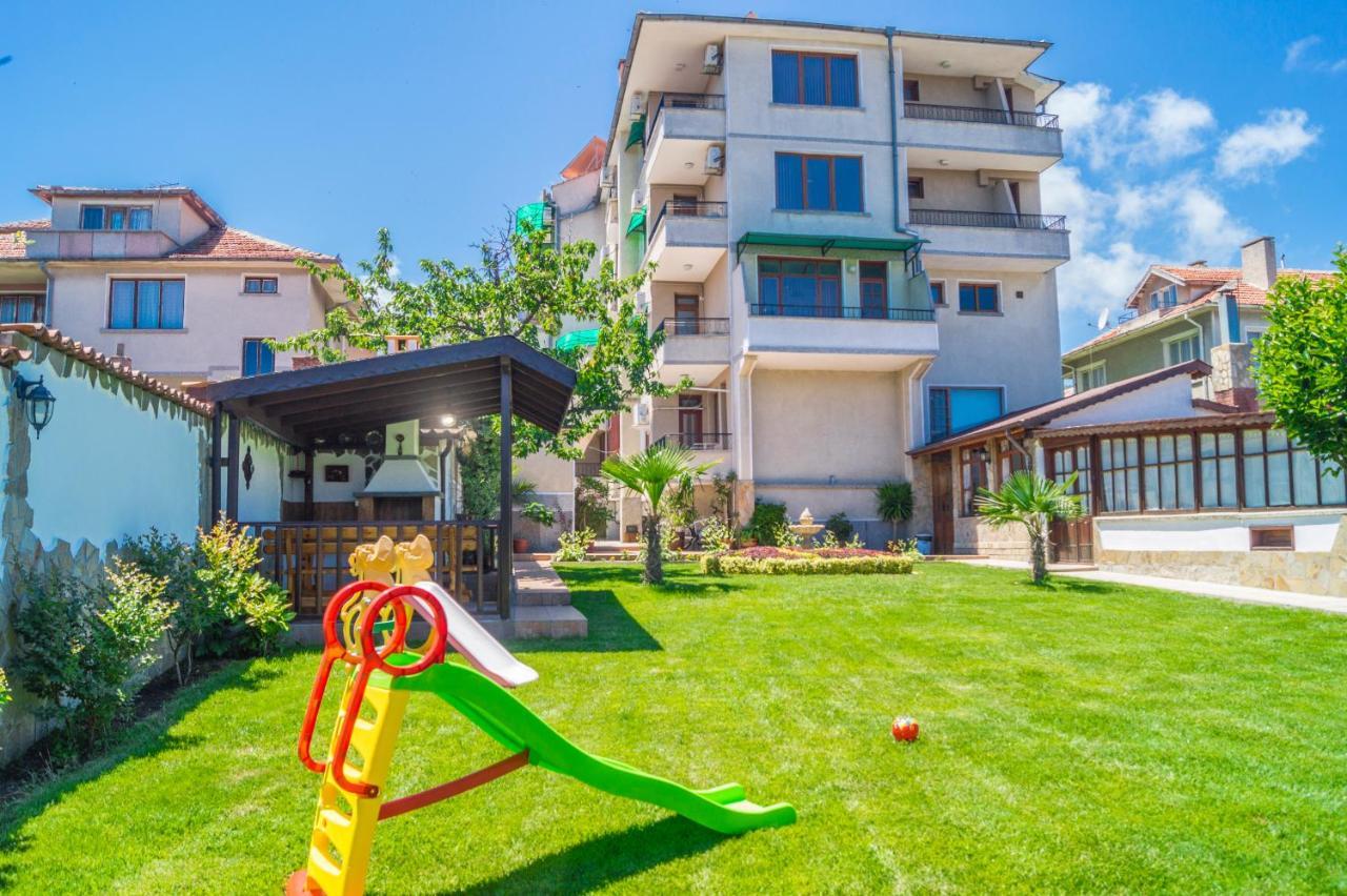 Chrystal Guest House Obzor Ngoại thất bức ảnh