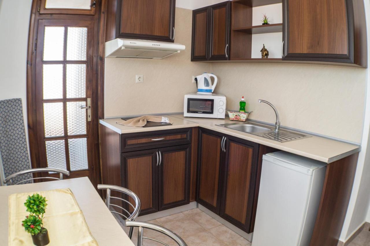 Chrystal Guest House Obzor Phòng bức ảnh