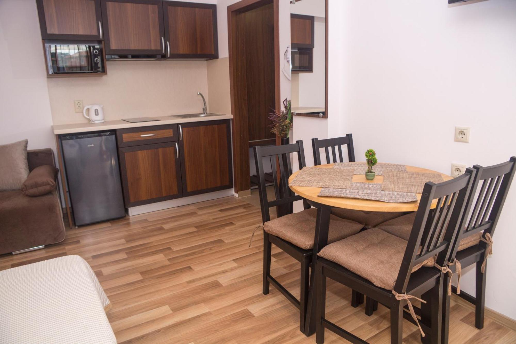 Chrystal Guest House Obzor Phòng bức ảnh