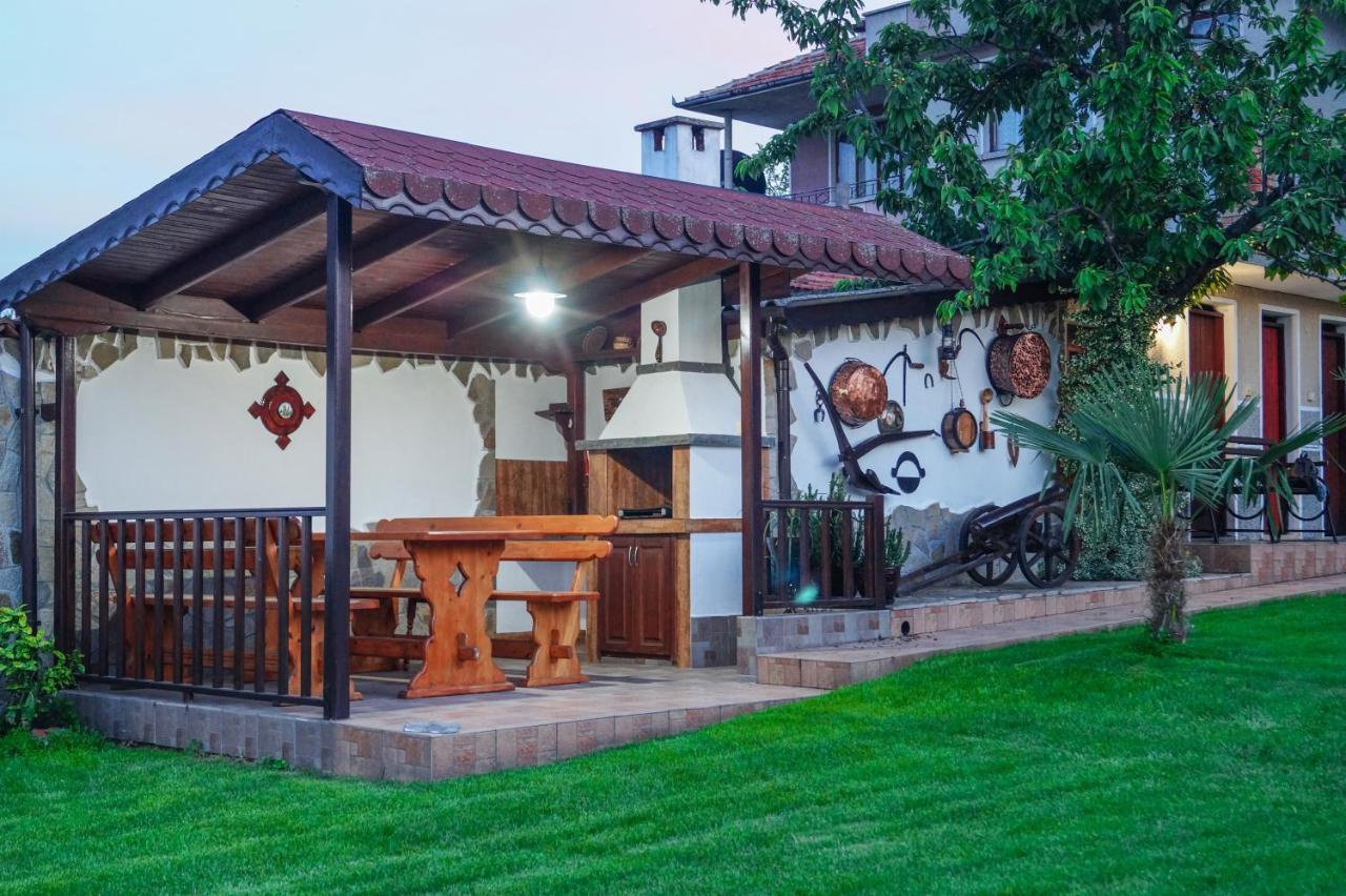 Chrystal Guest House Obzor Ngoại thất bức ảnh