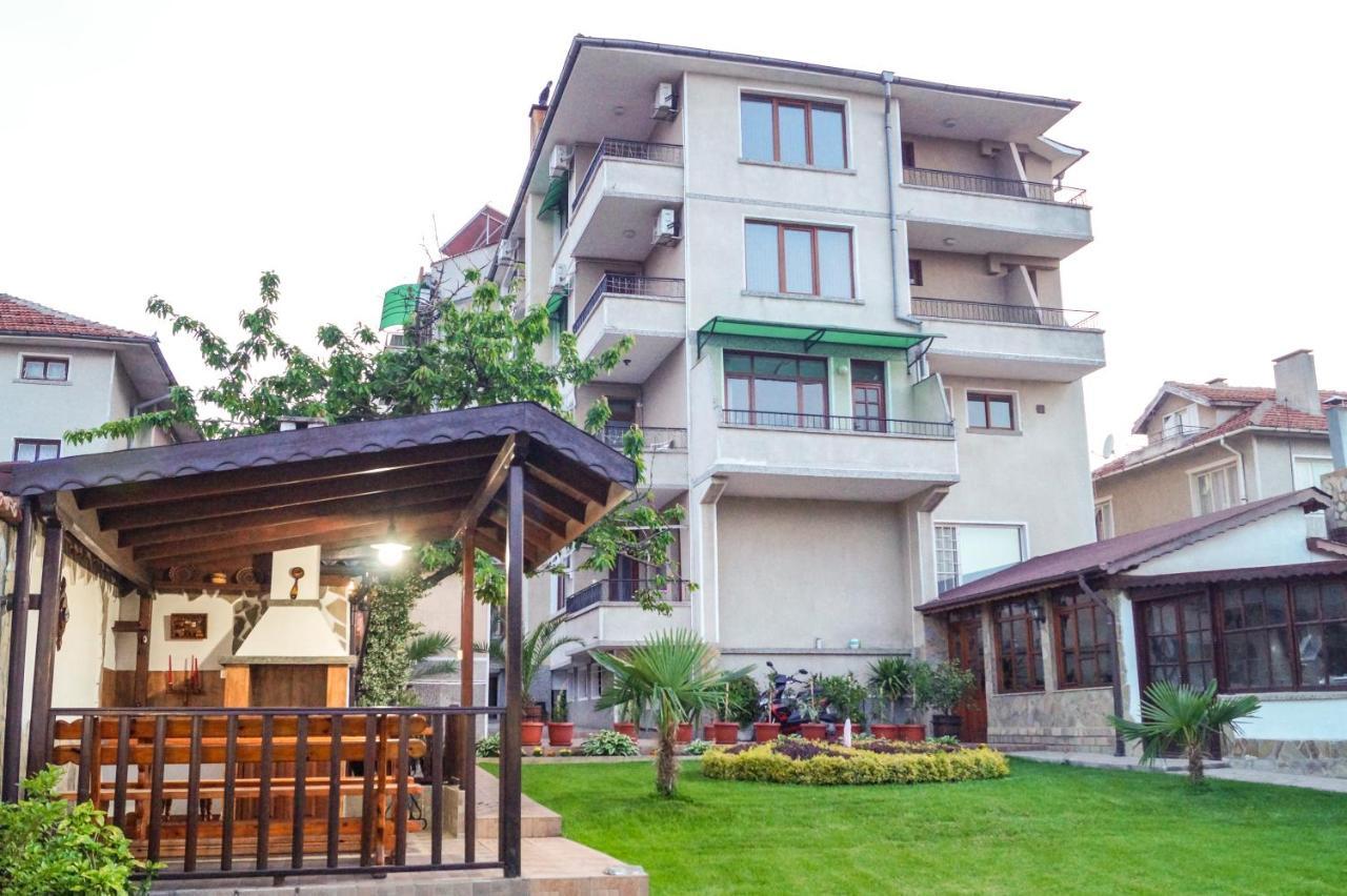 Chrystal Guest House Obzor Ngoại thất bức ảnh