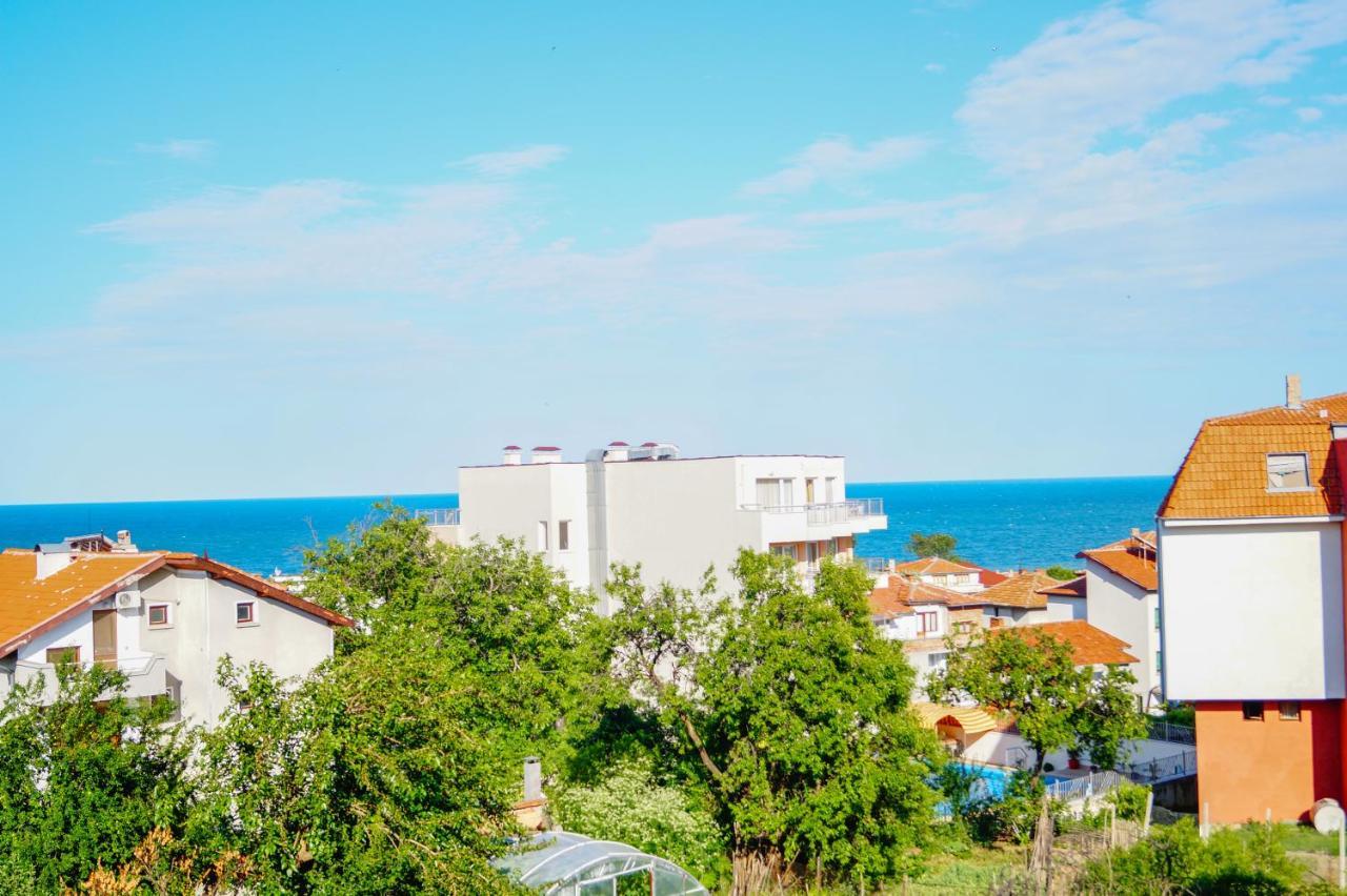 Chrystal Guest House Obzor Ngoại thất bức ảnh