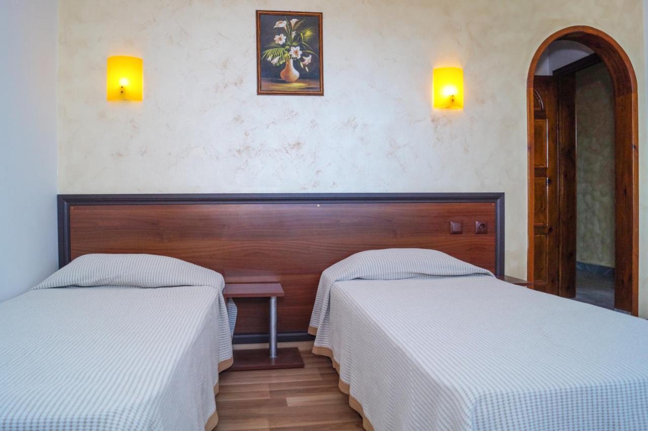 Chrystal Guest House Obzor Ngoại thất bức ảnh
