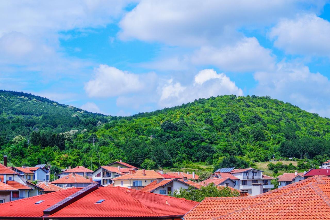 Chrystal Guest House Obzor Ngoại thất bức ảnh